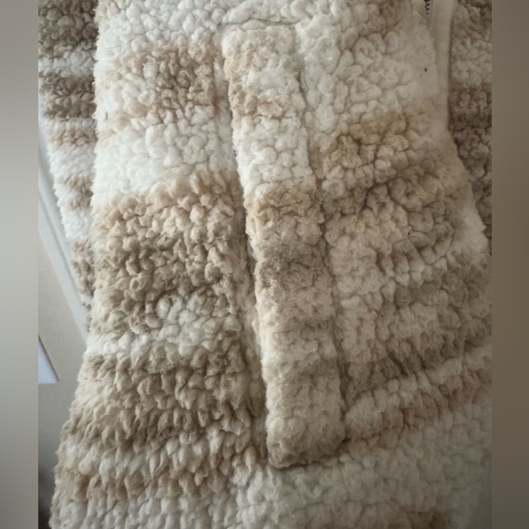 OLD NAVY Cozy Sherpa Zip-Front Jacket - Large - Picture 4 of 6